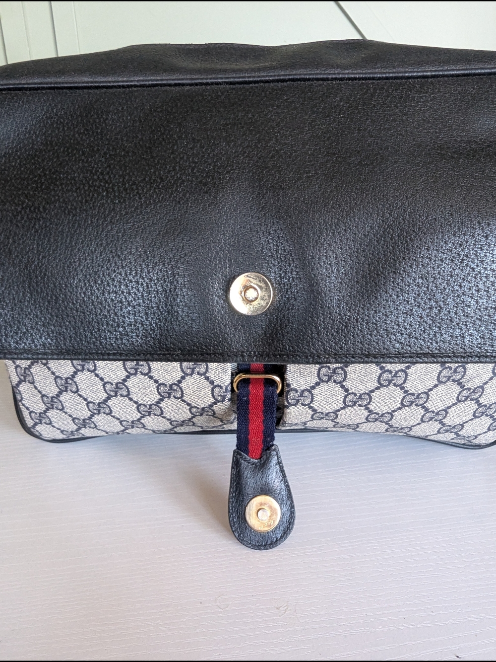 Gucci Black Leather & Beige GG Canvas Messenger Bag with Red-Blue Web - Picture 9 of 14